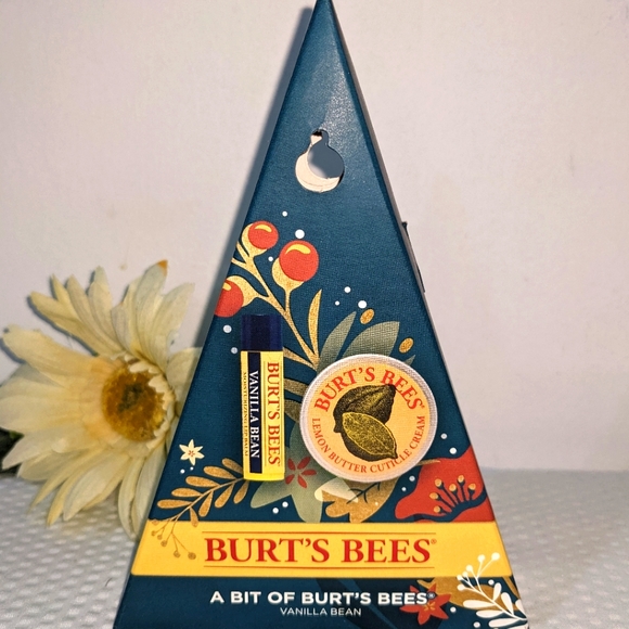 ๐ Burt's Bees Vanilla Lip Balm & Lemon Butter Cuticle Cream